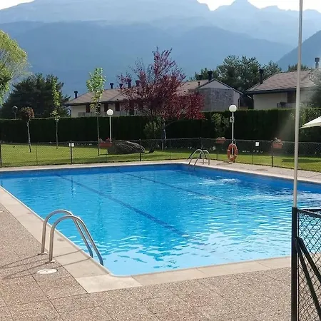 Villanua Acogedor Piso Con Garaje, Padel Y Piscina Buitenkant foto