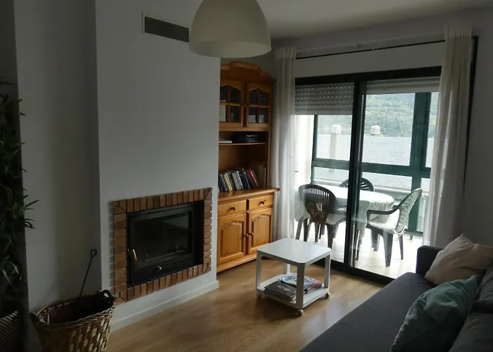 Villanua Acogedor Piso Con Garaje, Padel Y Piscina