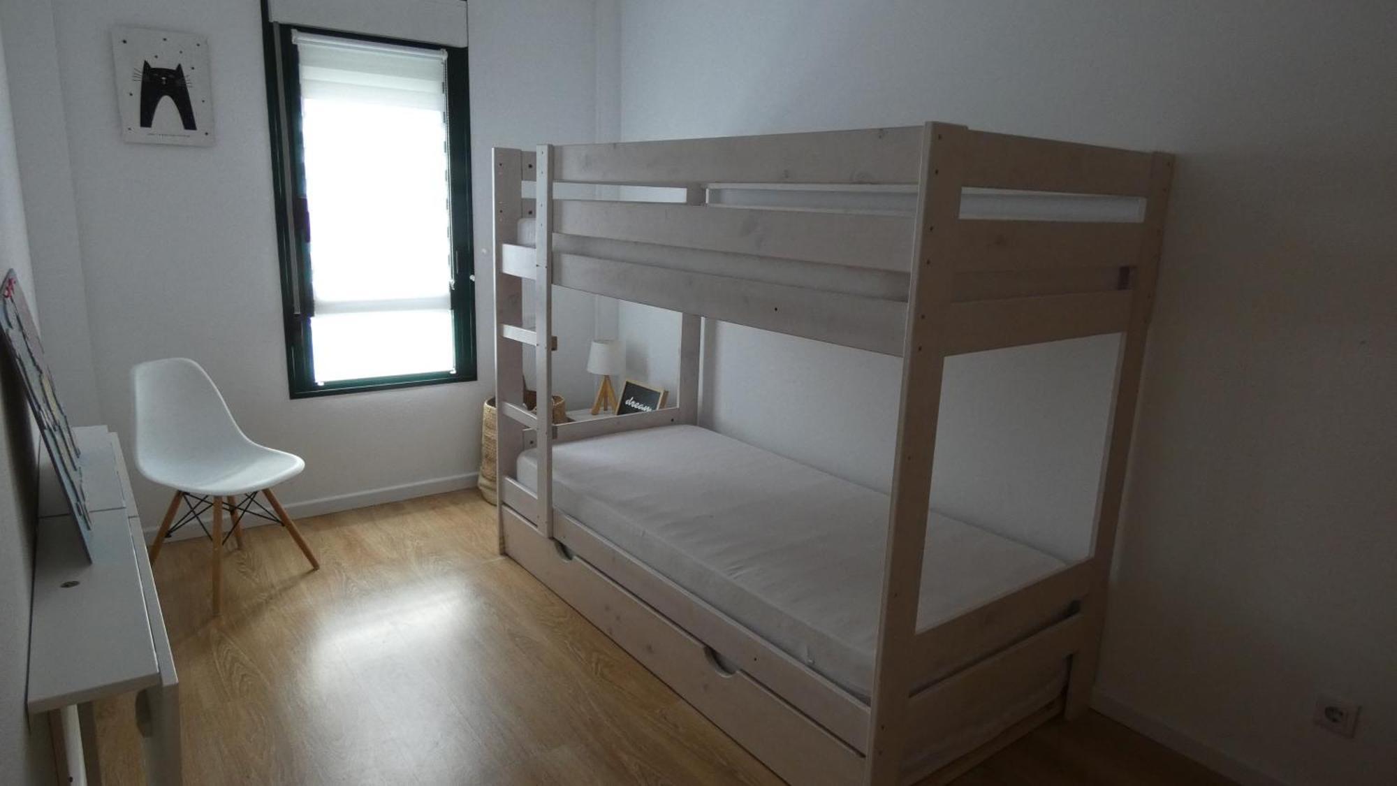Acogedor Piso Con Garaje, Padel Y Piscina Villanua