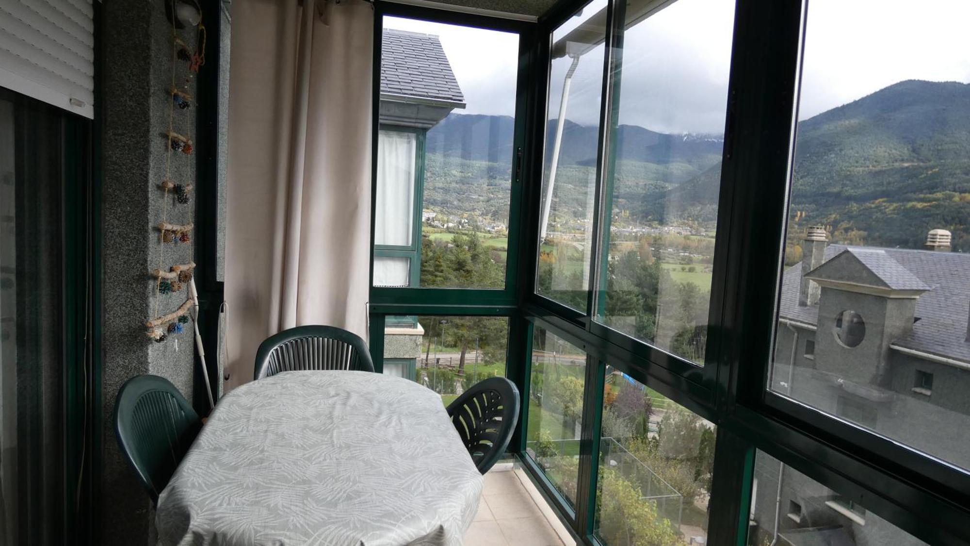 Apartment Acogedor Piso Con Garaje, Padel Y Piscina Villanua